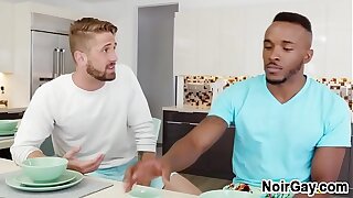 White gay seduces straightforwardly black affiliate from college