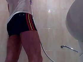 Maxim Smirnov. Mastrubation round bath. Home video