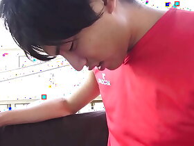 イケメンノンケ青年が大学生に自宅ベランダでフェラされ激射精！