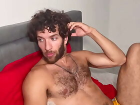 Macho  levando pirocada do negão dotado brasileiro