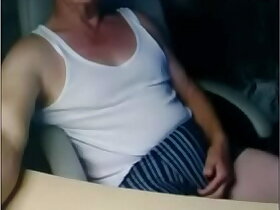 trim.78E936CF 44EA 4CFD A9B5 6AB240BA2B81.MOV